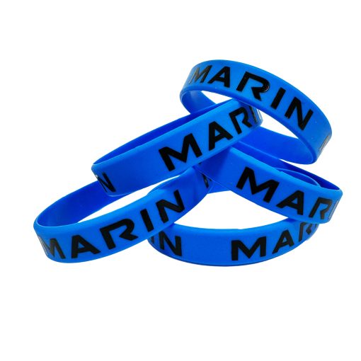 Silikonarmband med prägling och färgfyllning